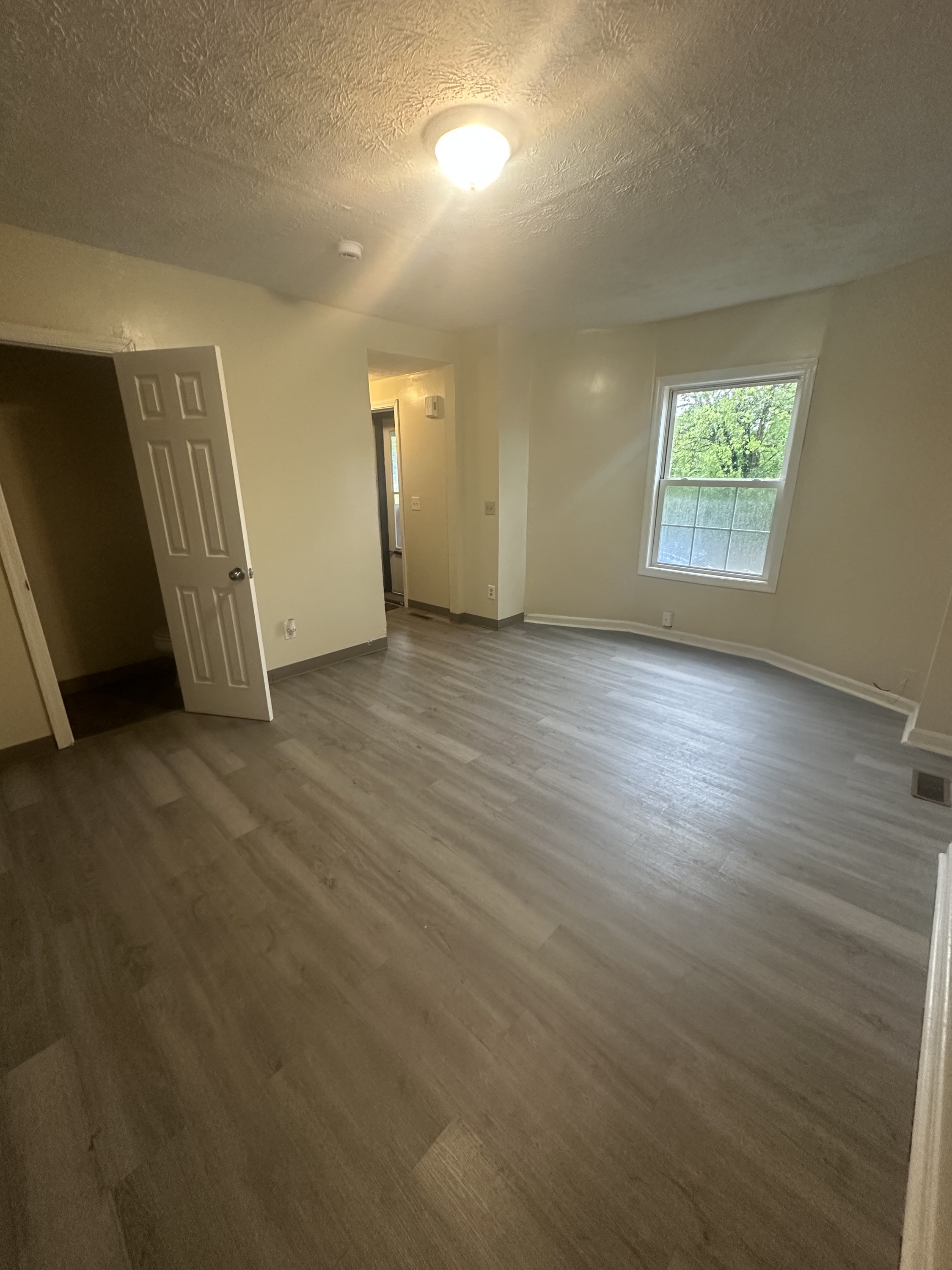 1245 East 86th Street - 1253 East 86th Street
