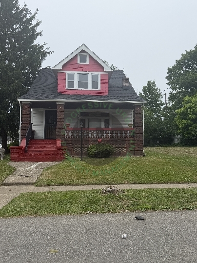 11201 Revere Avenue - Upstairs