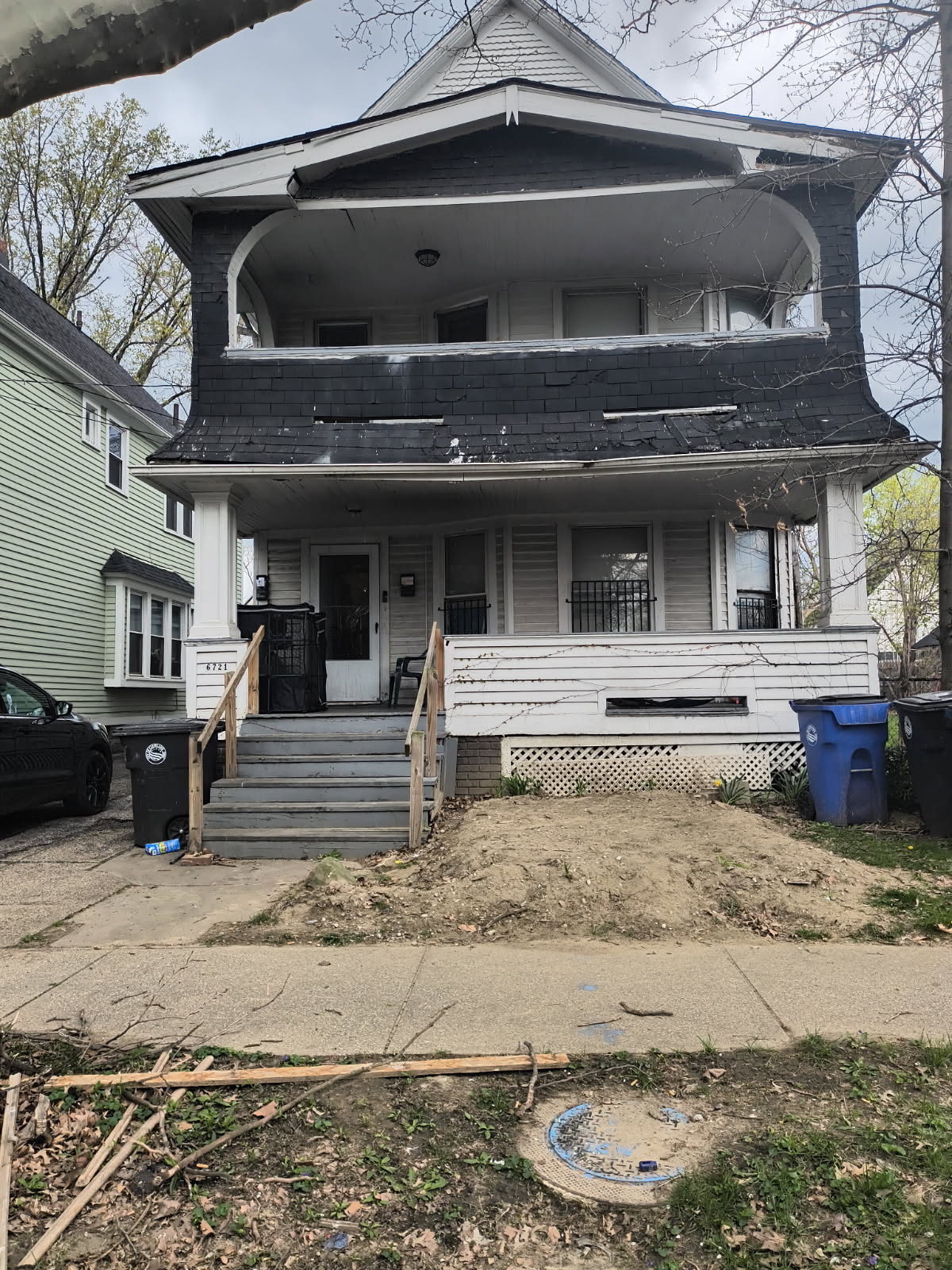 6721 Edna Avenue - Up