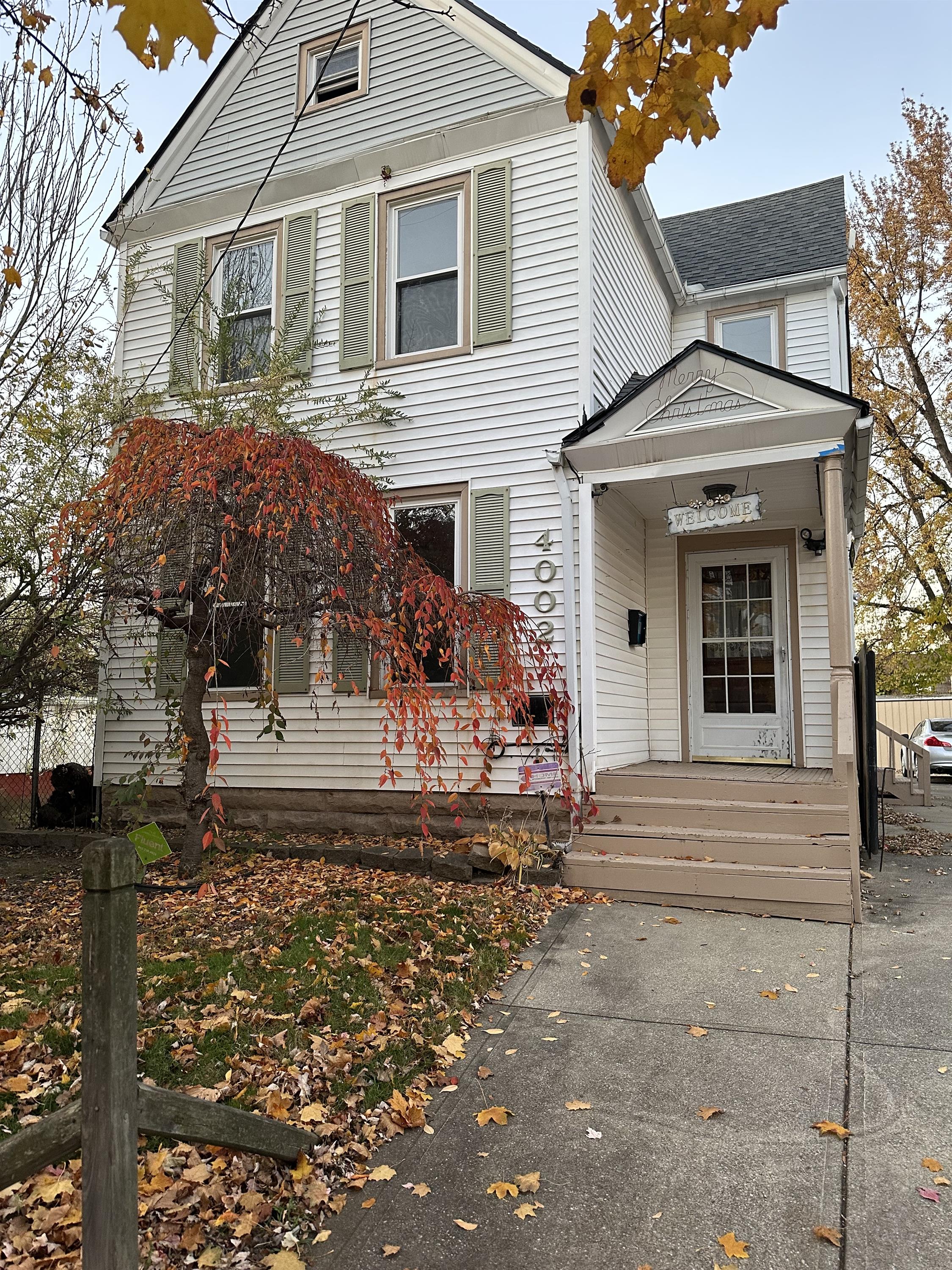 4002 Robert Avenue - Upstairs