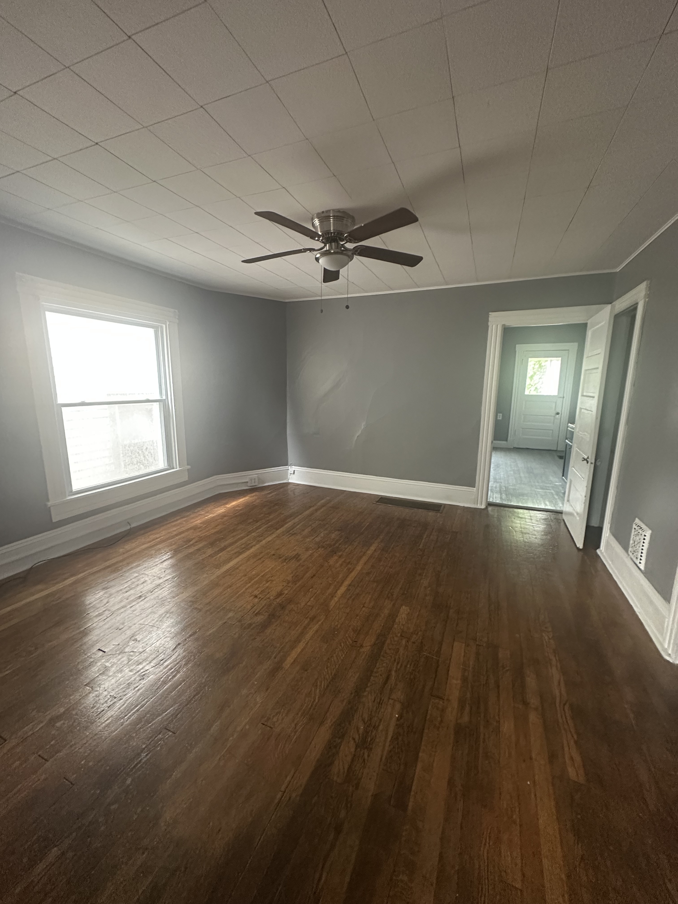 3816 Archwood Avenue - 2