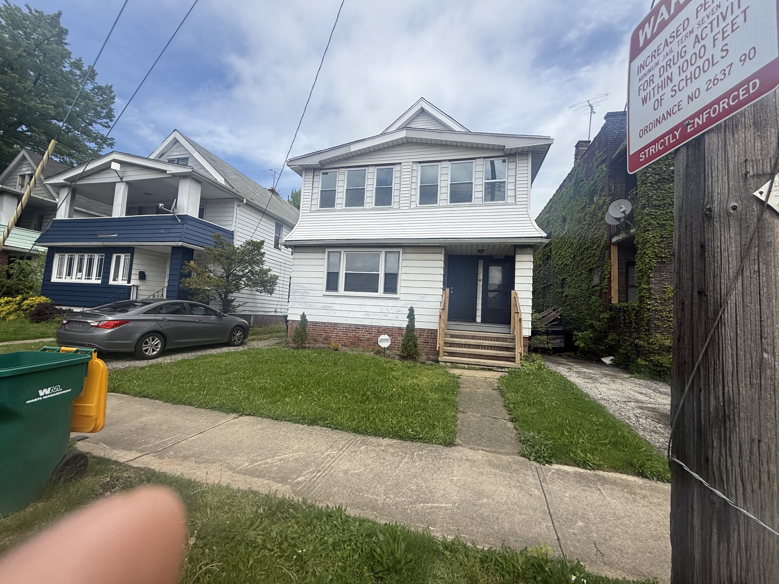 15005 Lucknow Avenue - Downstairs