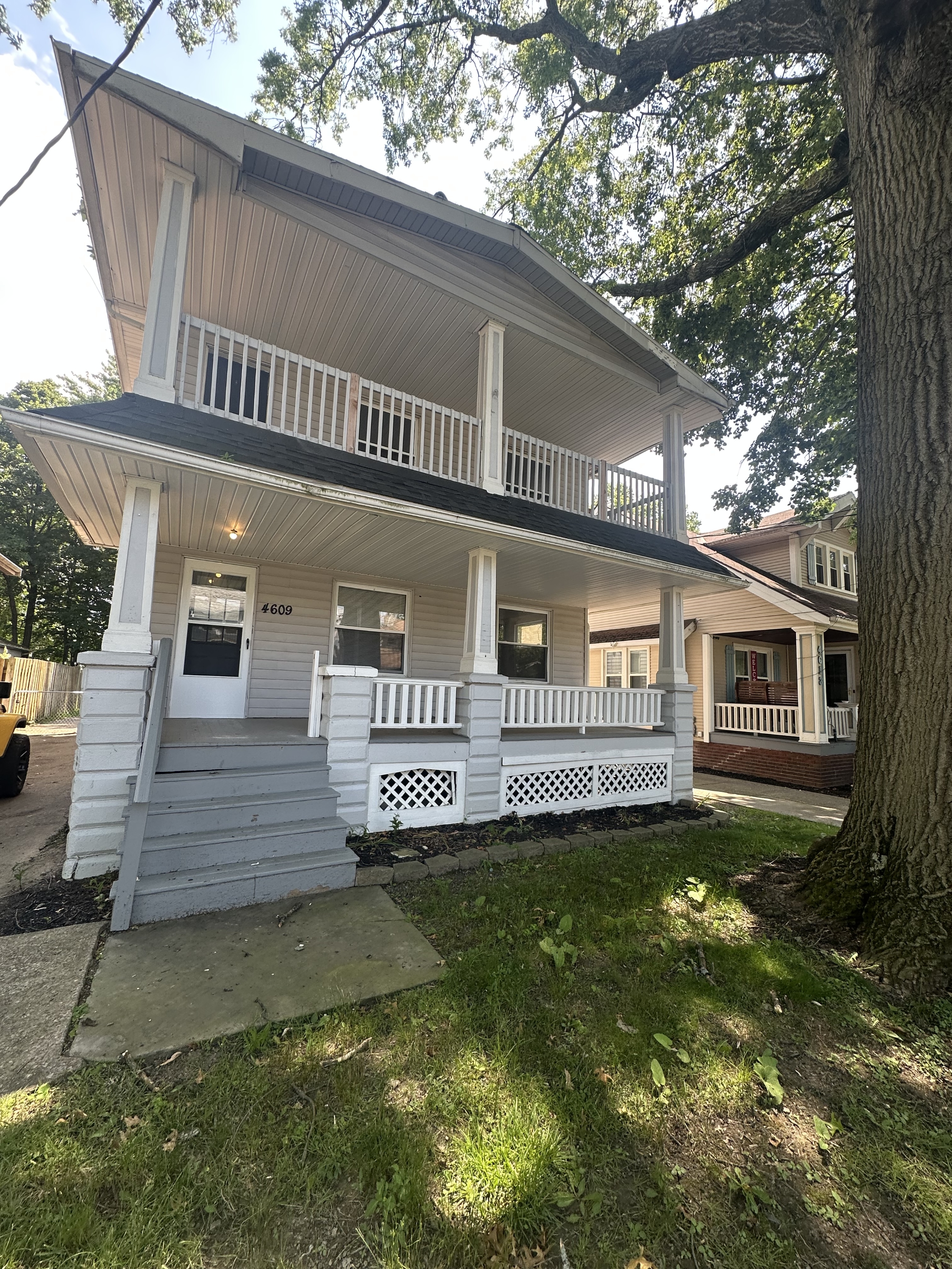 4609 Behrwald Avenue - Downstairs