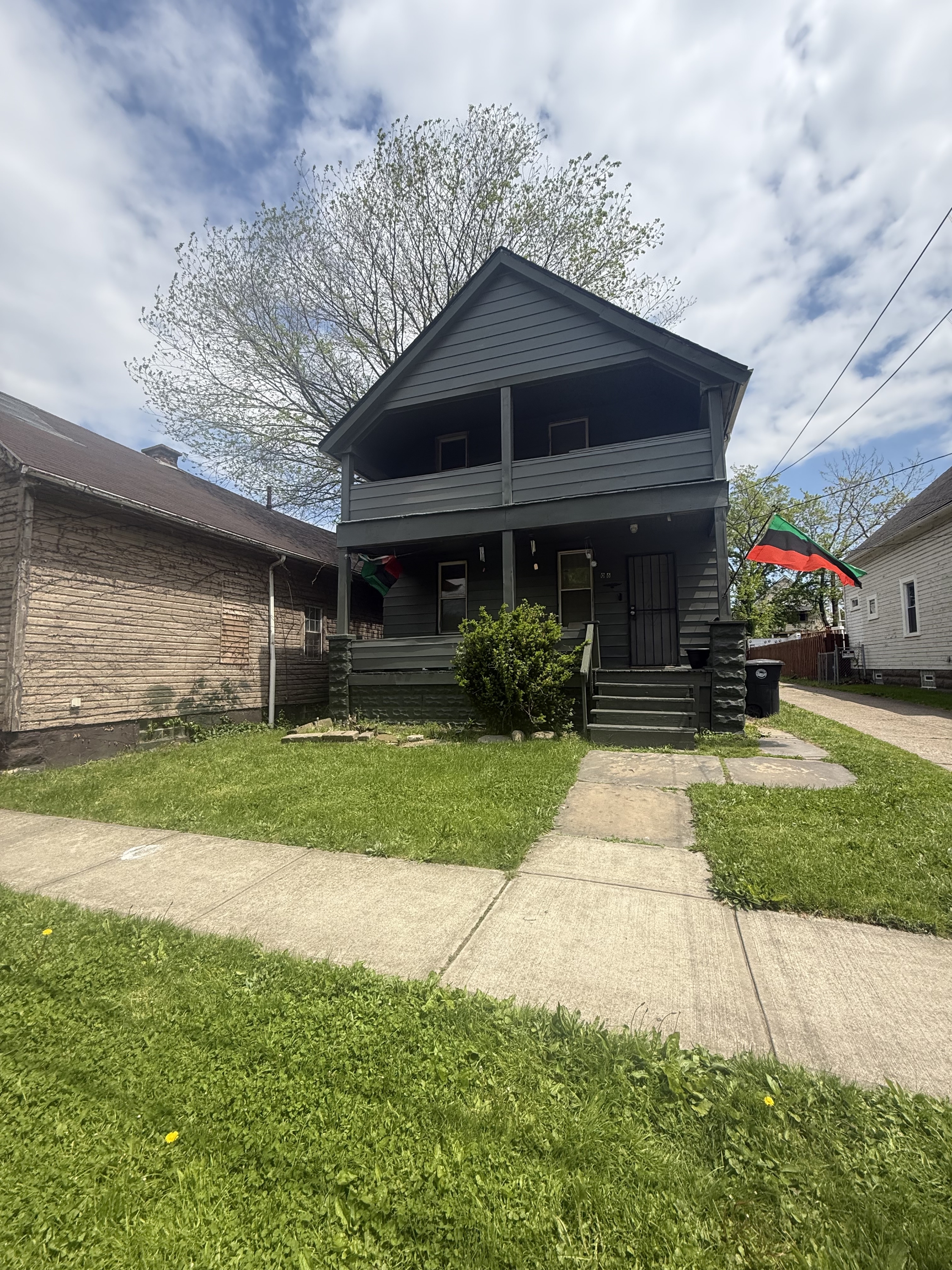 4067 East 57th Street - Upstairs