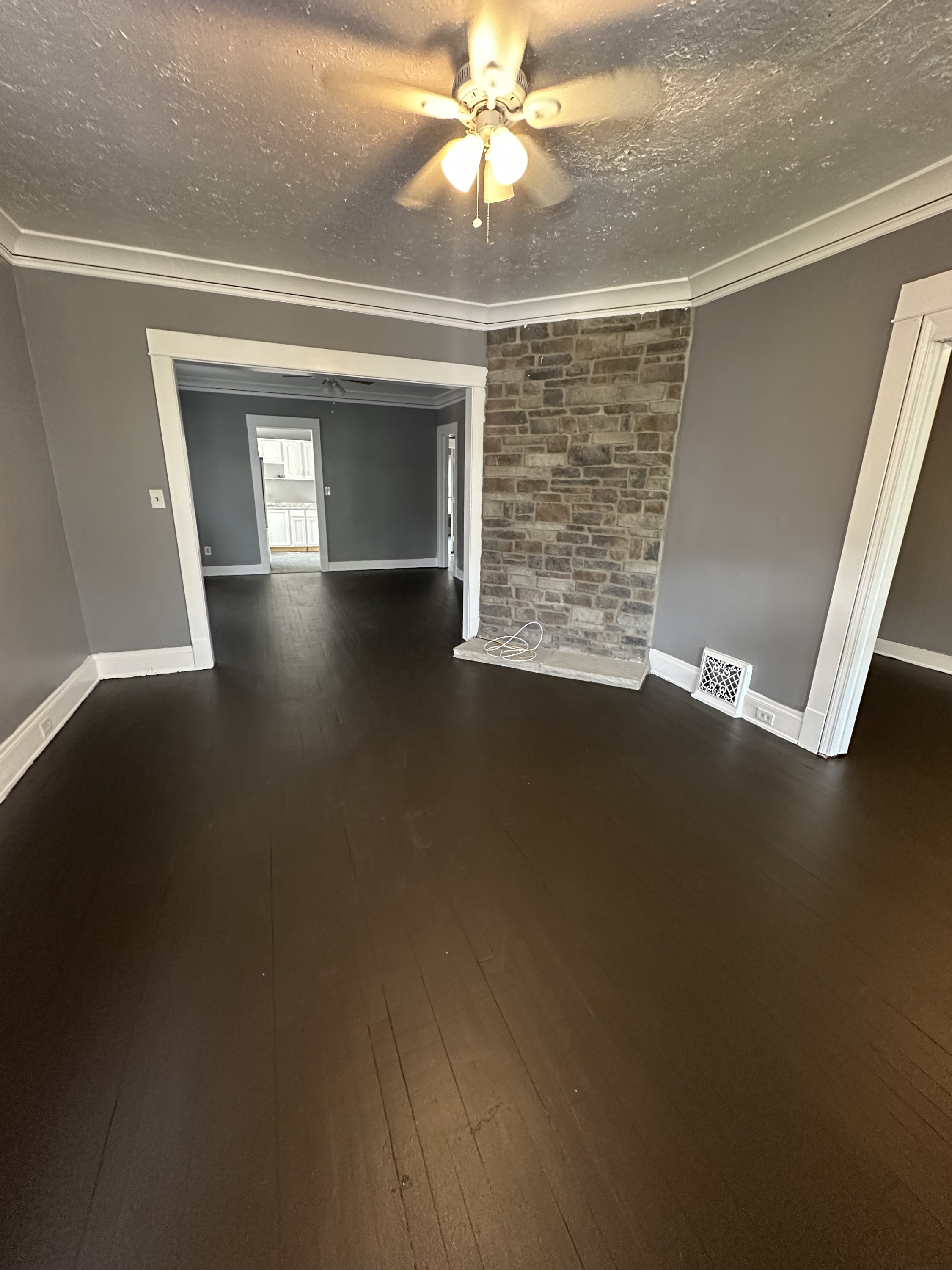 1910 Mayview Avenue - Downstairs